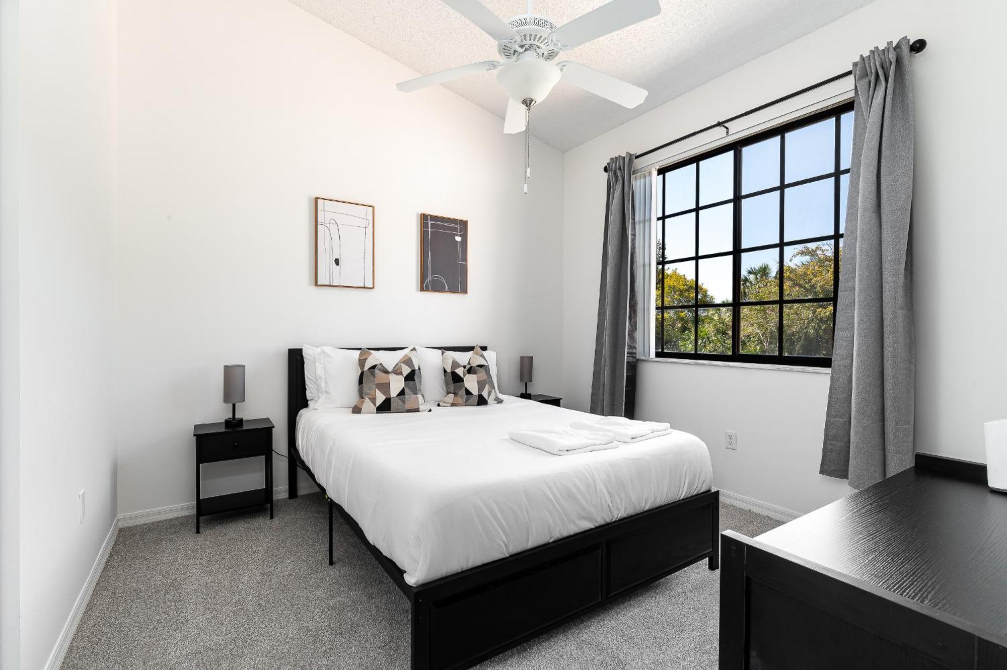 Newly Renovated Townhome With King Bed Delray Beach Exterior photo