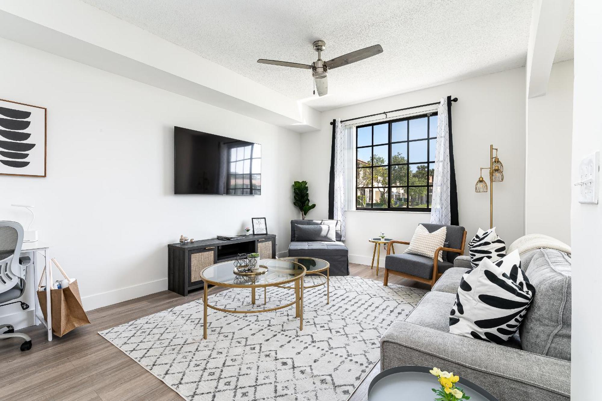 Newly Renovated Townhome With King Bed Delray Beach Exterior photo